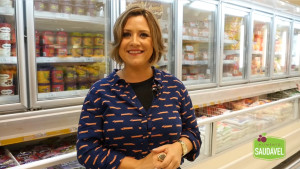Joice Sabatke em dos vídeos publicados no blog Alimento Saudável no Mercado